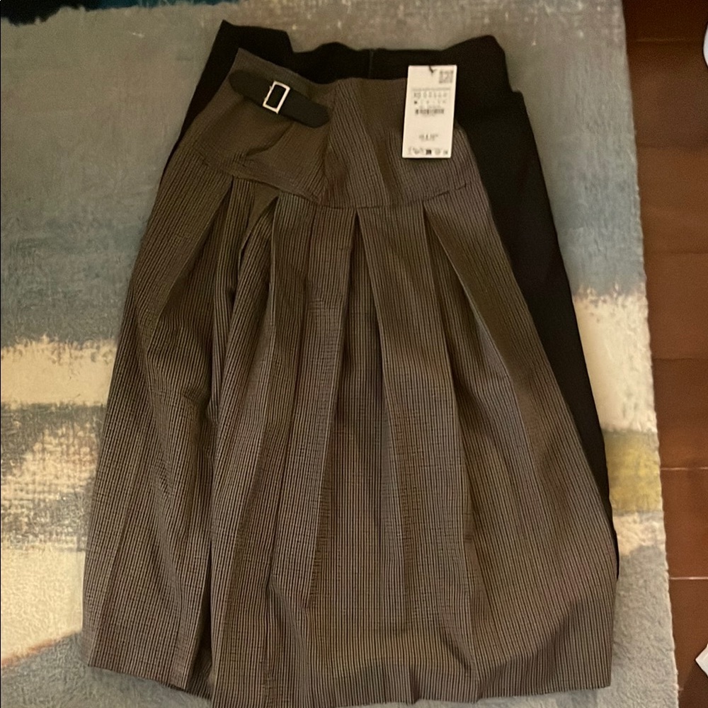 Zara Women's Combined Asymmetric Pleated Skirt with Buckle in Brown